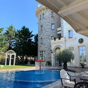 **** Hotel Castle Konti Albania